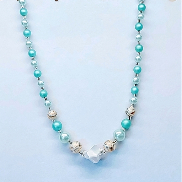 VINTAGE MID CENTURY MODERN HAND BEADED GRADUATED NECKLACE - Picture 2 of 7